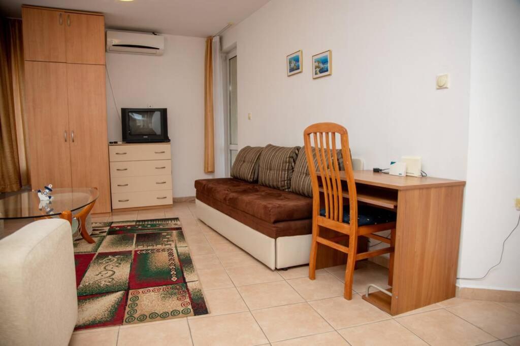 Convenient 1-Bedroom Flat Next To Harmanite Beach Σωζόπολη Εξωτερικό φωτογραφία